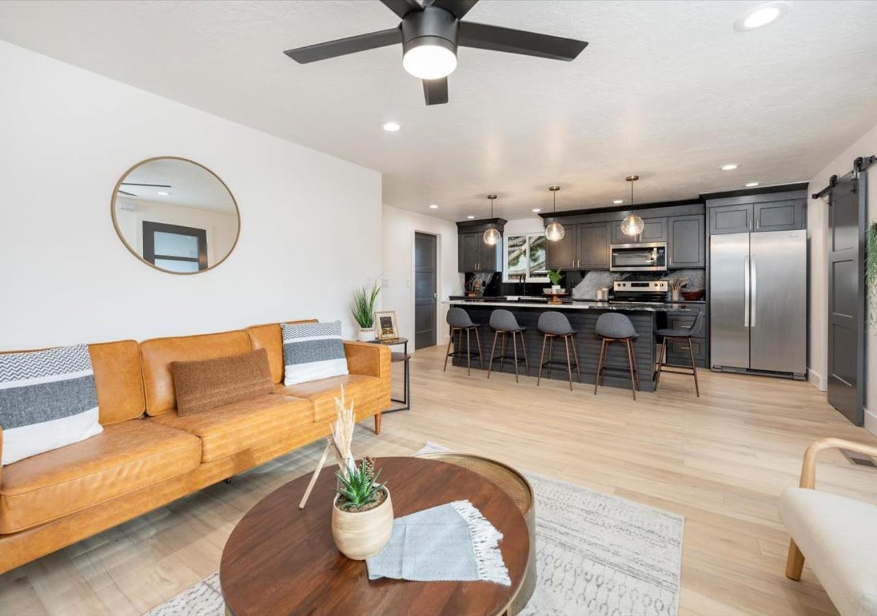 Mid Century Modern Boise-River Bungalow W/ Hot Tub Exterior photo